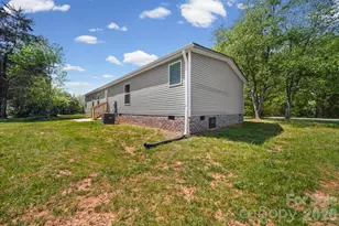 117 Whites Mill Rd, Statesville, NC 28677 - Photo 2