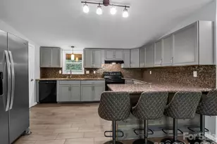 285 Dix Creek N 1 Rd, Leicester, NC 28748 - Photo 18