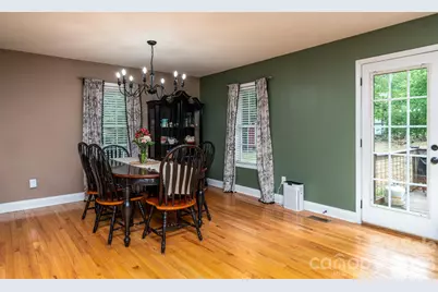 1091 Rollingwood Drive, Claremont, NC 28610 - Photo 8