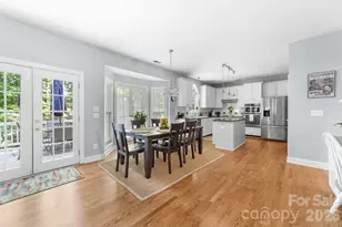 8812 Kingston Forest Dr, Charlotte, NC 28277 - Photo 16