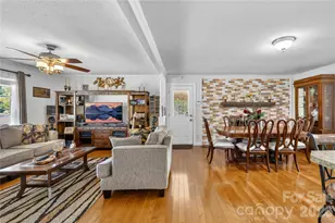 607 Wren Rd, Gastonia, NC 28056 - Photo 8