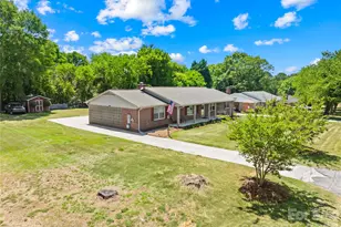 607 Wren Rd, Gastonia, NC 28056 - Photo 2