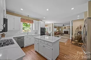 15540 Northstone Dr, Huntersville, NC 28078 - Photo 8
