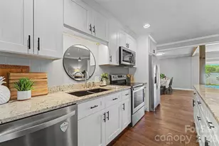 160 Canter Ln, Sylva, NC 28779 - Photo 8