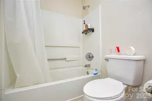 9810 Campus Walk Ln, Charlotte, NC 28262 - Photo 24