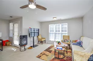 9810 Campus Walk Ln, Charlotte, NC 28262 - Photo 6