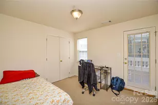 9810 Campus Walk Ln, Charlotte, NC 28262 - Photo 18