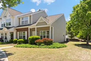 421 Caddy St, Fort Mill, SC 29715 - Photo 2