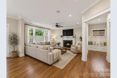 916 Essex Street, Charlotte, NC 28205 - Photo 8