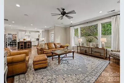 916 Essex Street, Charlotte, NC 28205 - Photo 6