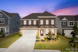 12111 Bishop Castle Dr, Charlotte, NC 28273 - Photo 2