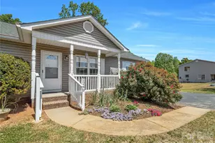 1249 Melvin Hill Rd, Campobello, SC 29322 - Photo 6