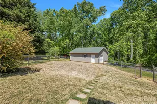1249 Melvin Hill Rd, Campobello, SC 29322 - Photo 32
