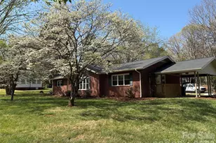 1820 Connelly Springs Rd, Lenoir, NC 28645 - Photo 2