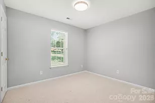 10012 Rockwood Rd, Charlotte, NC 28215 - Photo 16