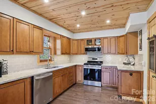 2665 El Miner Dr, Mars Hill, NC 28754 - Photo 8