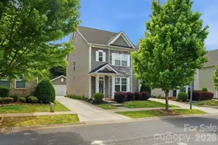 8737 Aspinwall Dr, Charlotte, NC 28216 - Photo 1