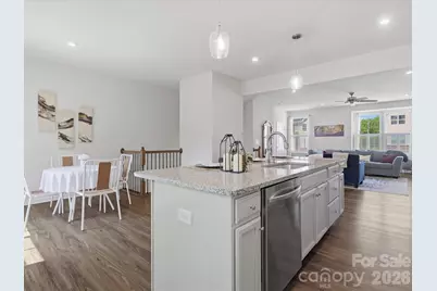 2527 Grantham Place Drive, Fort Mill, SC 29715 - Photo 8
