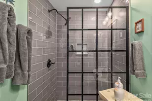 33 Pinehurst Rd, Asheville, NC 28805 - Photo 20