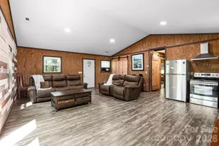 521 Lake Falls Rd, Hendersonville, NC 28739 - Photo 12