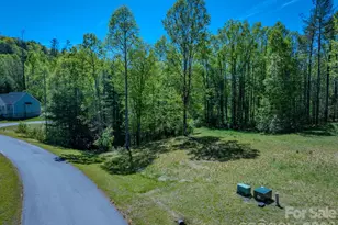 92 Crystal Heights Dr, Hendersonville, NC 28739 - Photo 6