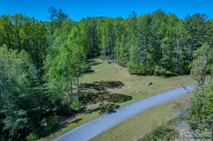 92 Crystal Heights Dr, Hendersonville, NC 28739 - Photo 12