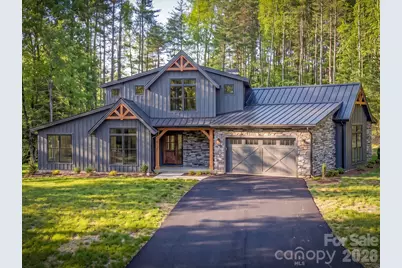 92 Crystal Heights Drive, Hendersonville, NC 28739 - Photo 1