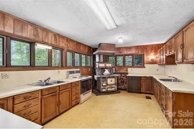 451 Signal Tree Road, Deep Gap, NC 28618 - Photo 20
