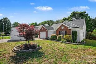 526 Carlisle Dr, Indian Trail, NC 28079 - Photo 2