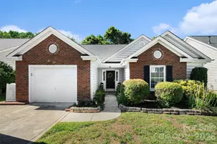 526 Carlisle Dr, Indian Trail, NC 28079 - Photo 1