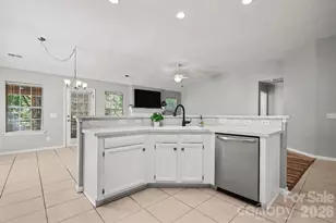 526 Carlisle Dr, Indian Trail, NC 28079 - Photo 6