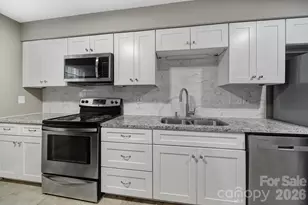 11005 Hunter Trail, Charlotte, NC 28226 - Photo 6