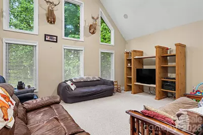 884 Beamguard Road, Clover, SC 29710 - Photo 8