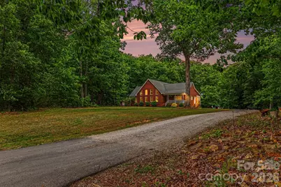 884 Beamguard Road, Clover, SC 29710 - Photo 2