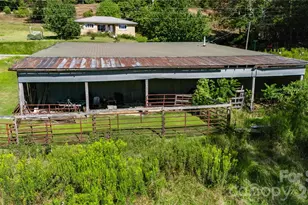 560 Russ Norris Heaton Rd, Elk Park, NC 28622 - Photo 30
