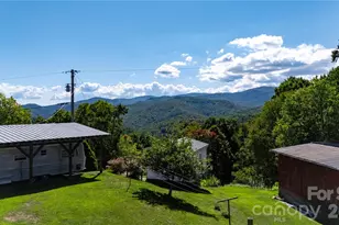 560 Russ Norris Heaton Rd, Elk Park, NC 28622 - Photo 24