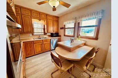 580 Russ Norris Heaton Road, Elk Park, NC 28622 - Photo 8