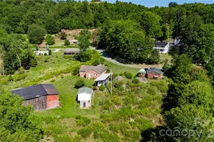 580 Russ Norris Heaton Rd, Elk Park, NC 28622 - Photo 6