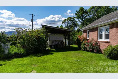 580 Russ Norris Heaton Road, Elk Park, NC 28622 - Photo 24