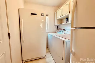 560 Russ Norris Heaton Rd, Elk Park, NC 28622 - Photo 22