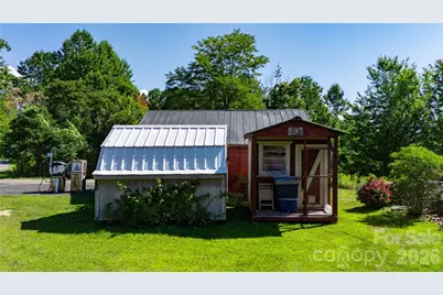 560 Russ Norris Heaton Road, Elk Park, NC 28622 - Photo 32