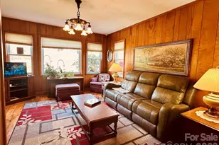 580 Russ Norris Heaton Rd, Elk Park, NC 28622 - Photo 12