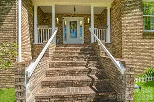 548 Thunder Rd, Brevard, NC 28712 - Photo 2
