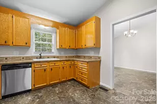 5087 S Oak Cir, Granite Falls, NC 28630 - Photo 10