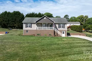 5087 S Oak Cir, Granite Falls, NC 28630 - Photo 4
