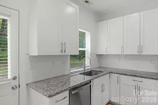211 Baker St, Rock Hill, SC 29730 - Photo 8
