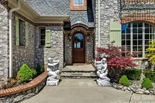331 Ivy Arbor Cir, Rock Hill, SC 29732 - Photo 4