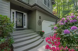 196 Rockhold Dr, Asheville, NC 28804 - Photo 2