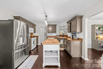 8015 Leisure Lane, Huntersville, NC 28078 - Photo 10