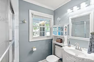 138 Wyanoke Ave, Charlotte, NC 28205 - Photo 22